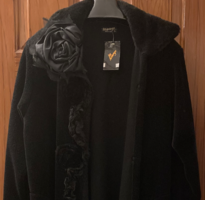 Lee Anderson Black Rose Coat